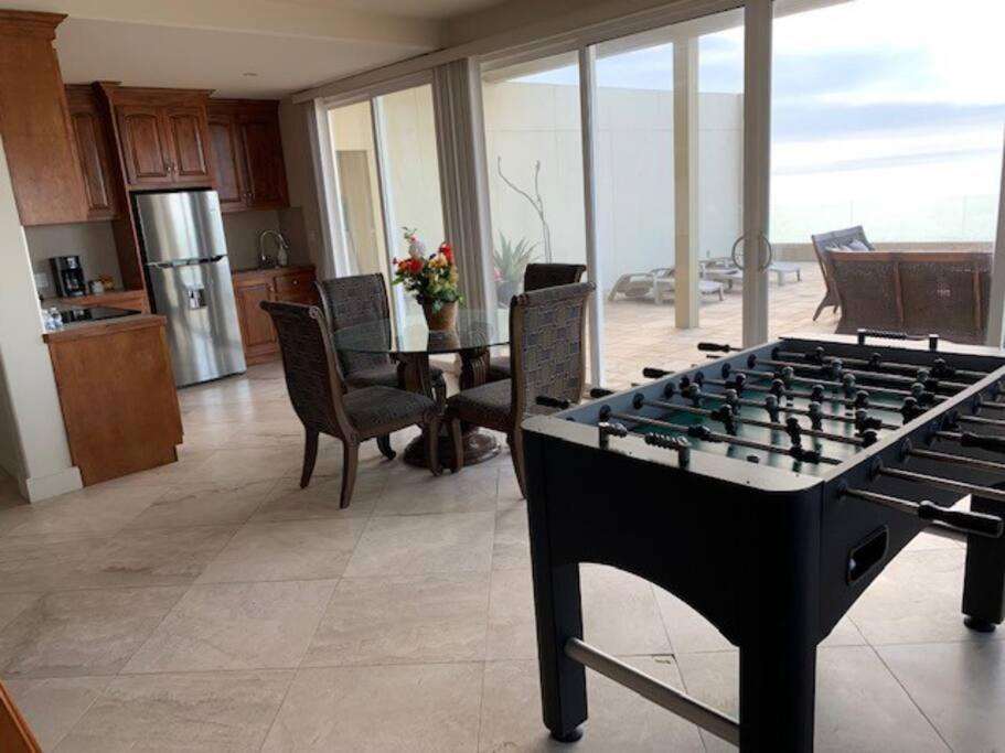Access - Beach Penthouse Papas And Beer 2 Miles Wifi Росарито Екстериор снимка